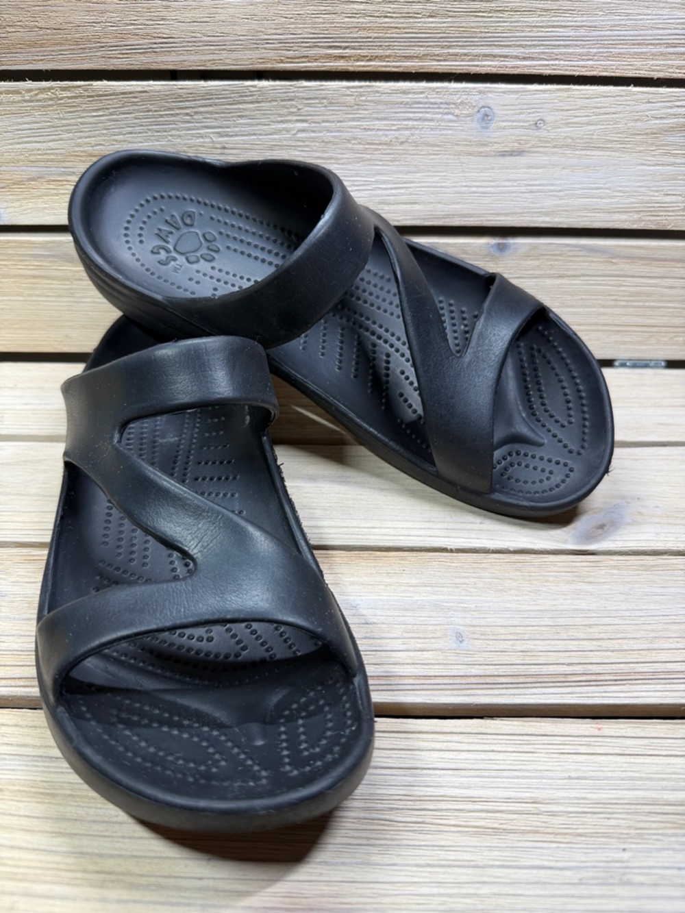 DAWGS Women's Z Strap Sandals Size 10 US or 42 Euro
